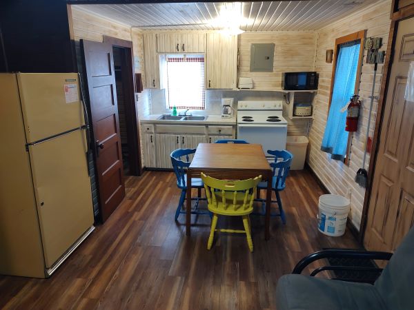 Rock Village Court - Cabin 6