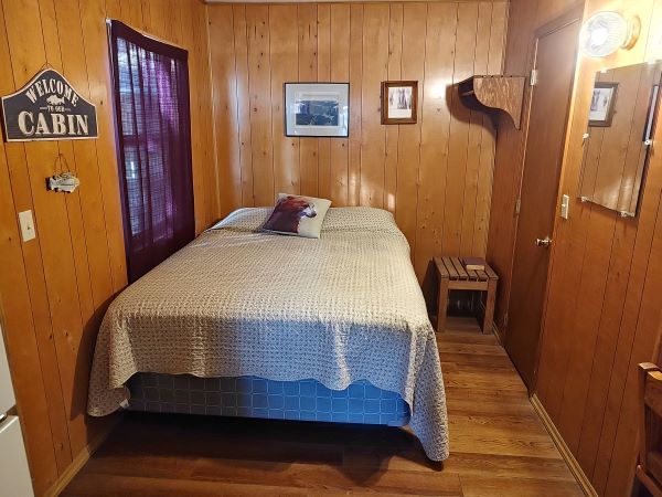 Rock Village Court - Cabin 7